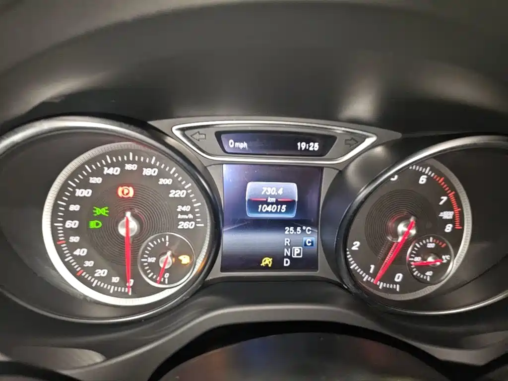 Mercedes-Benz CLA 2018 — фото 12