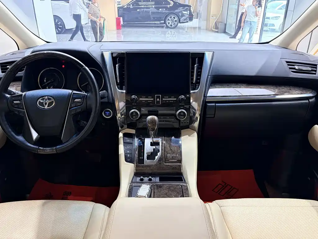 Toyota Vellfire 2022 — фото 8