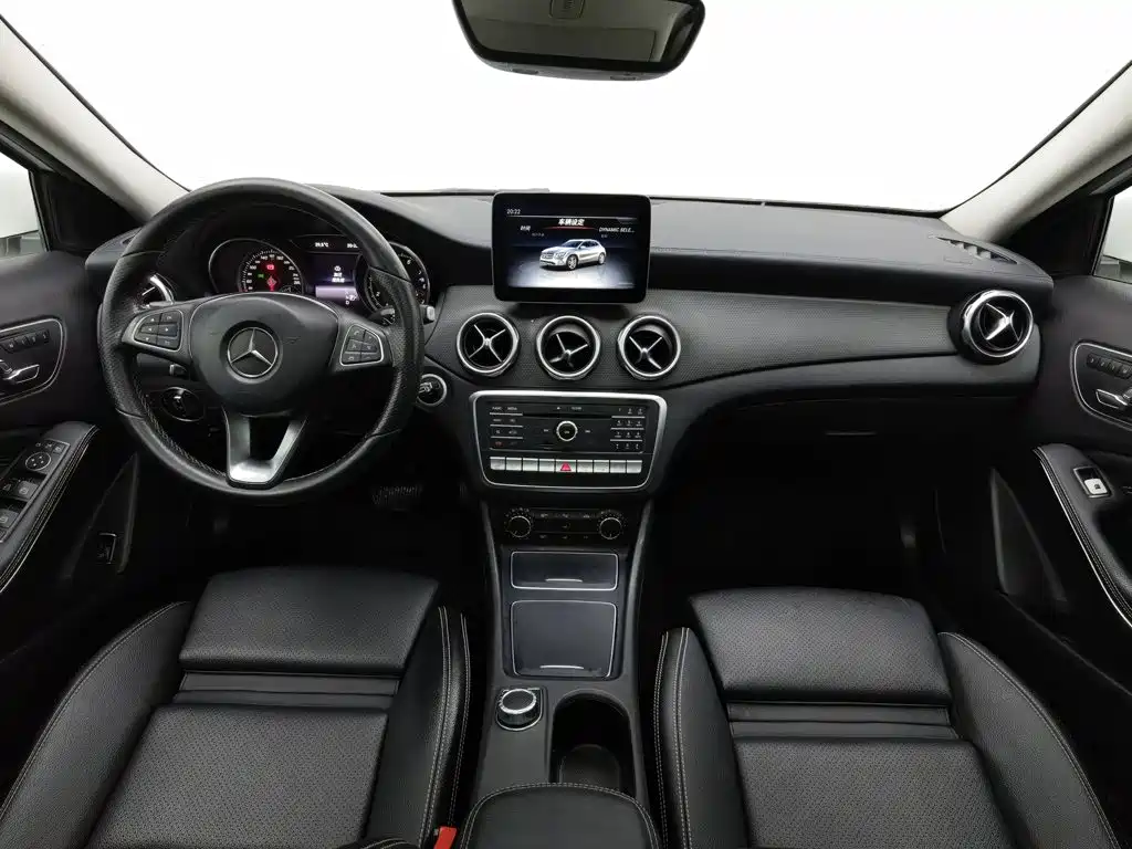 Mercedes-Benz GLA 2017 — фото 5