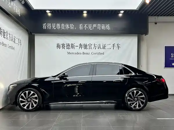 Mercedes-Benz E-Class 2024