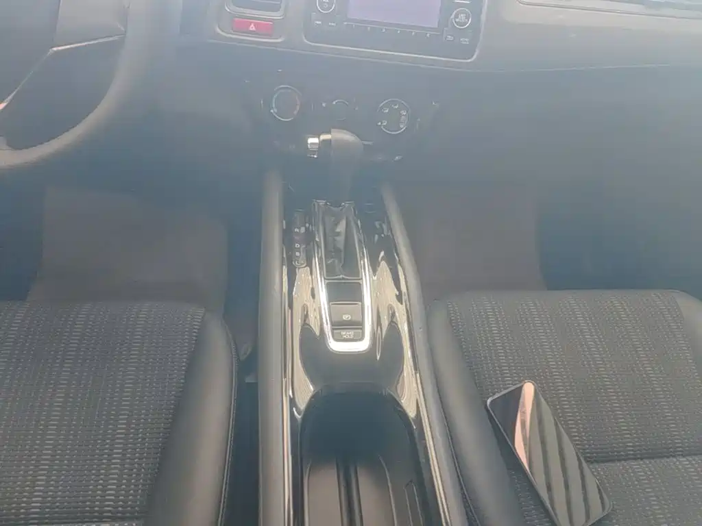 Honda Vezel 2015 — фото 14
