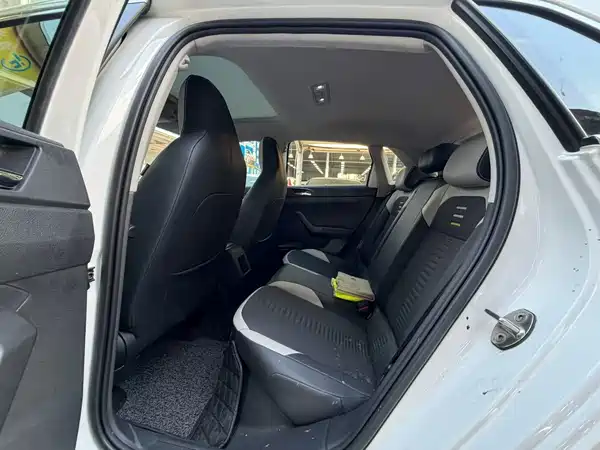 Volkswagen Polo 2021
