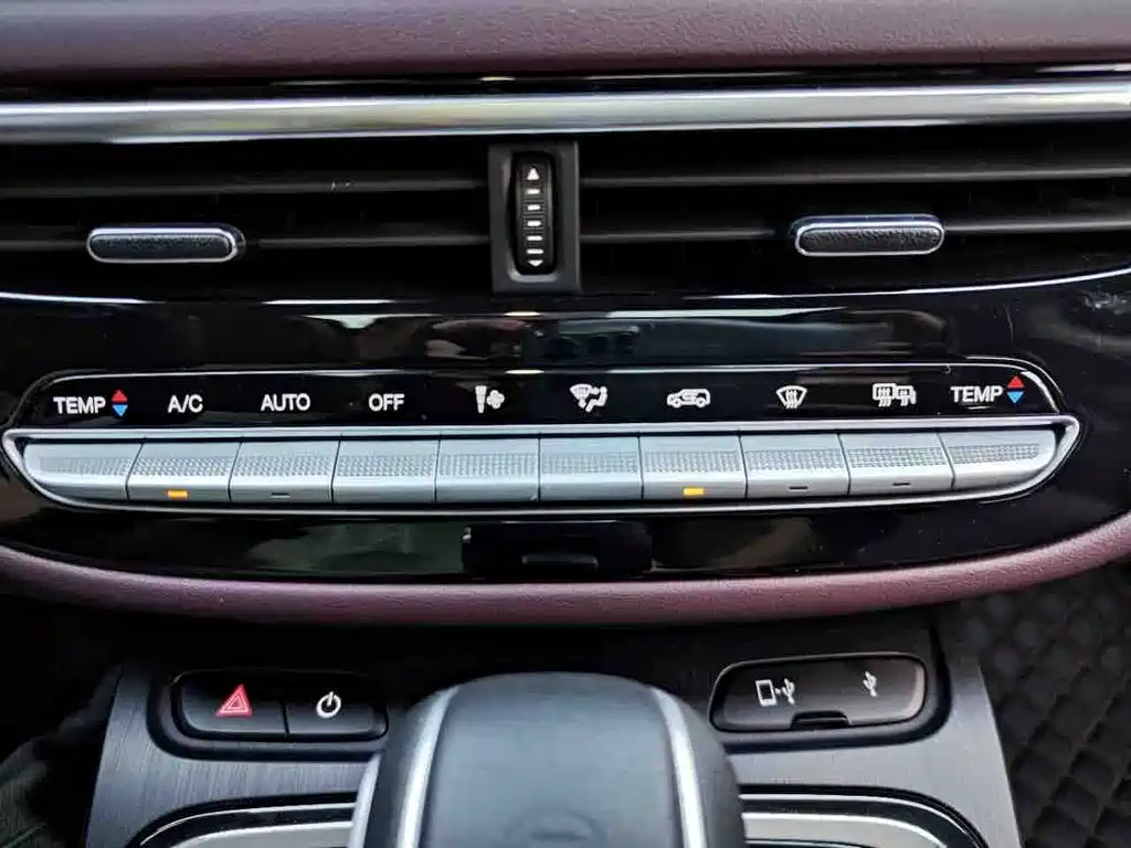 GAC Trumpchi M6 2022 — фото 13