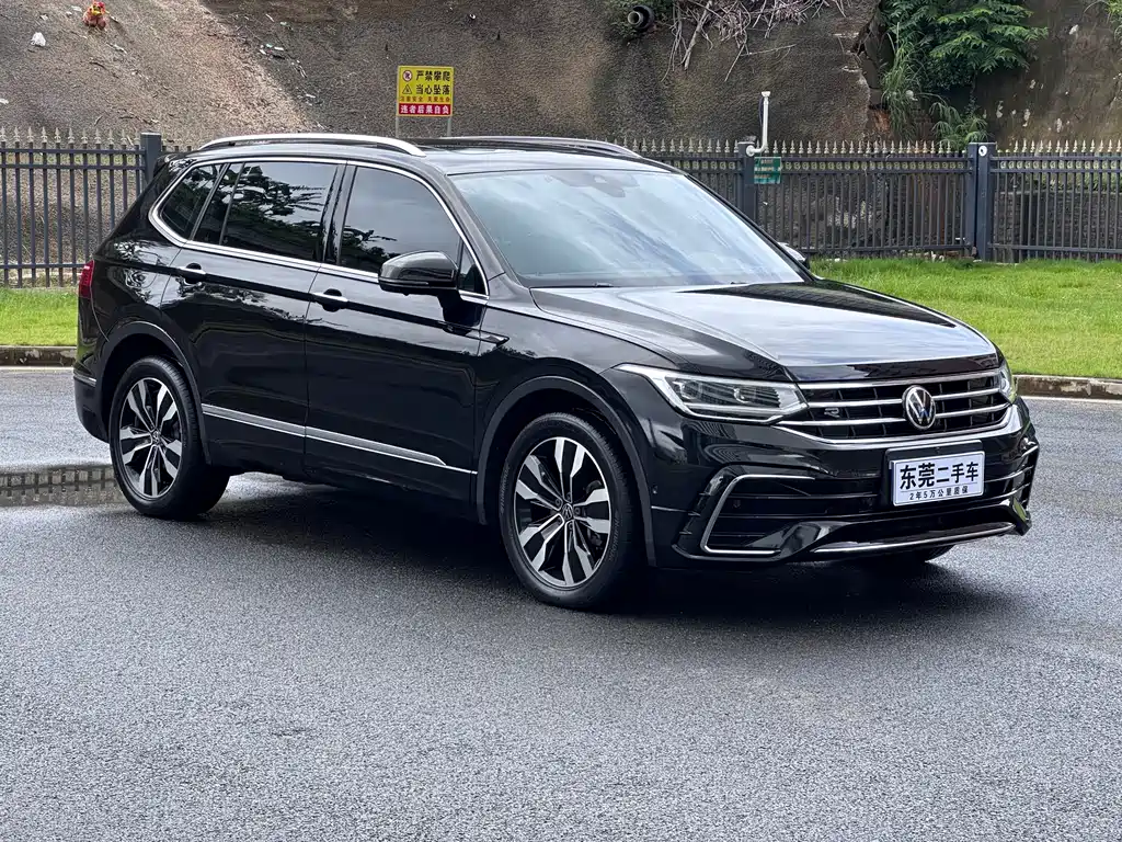 Volkswagen Tiguan L 2022