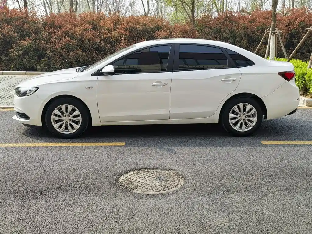 Buick Excelle 2020 — фото 24