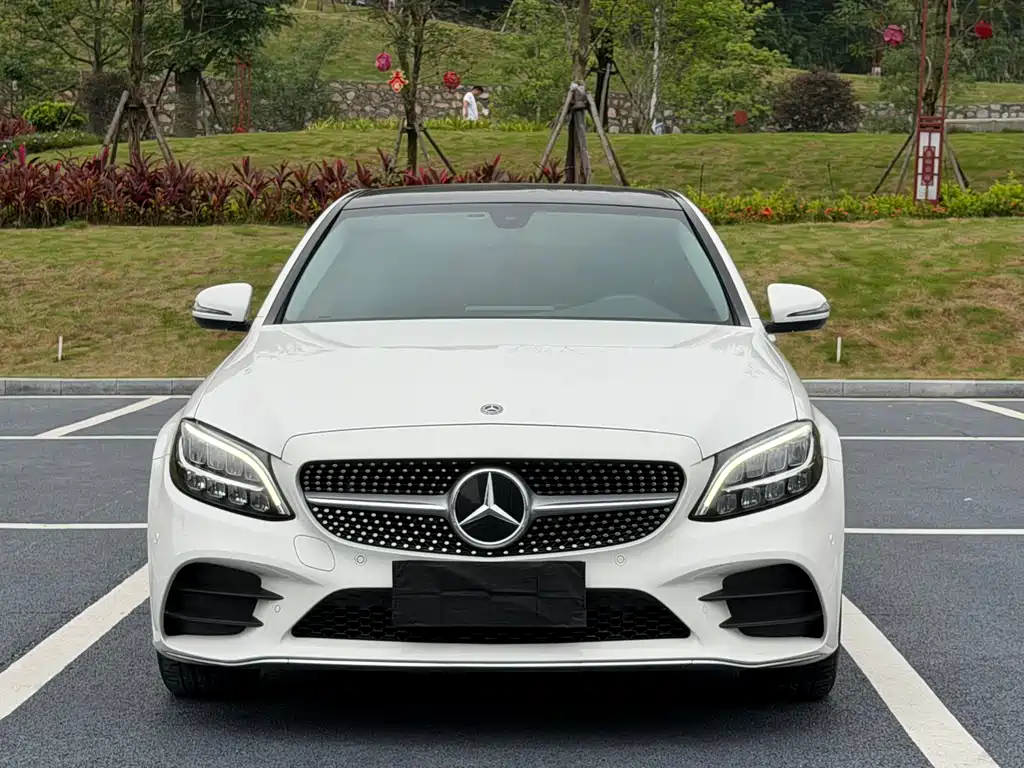 Mercedes-Benz C-Class 2021