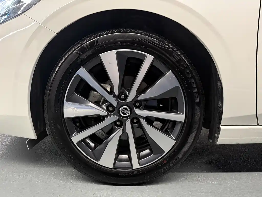 Nissan Sylphy 2019 — фото 20