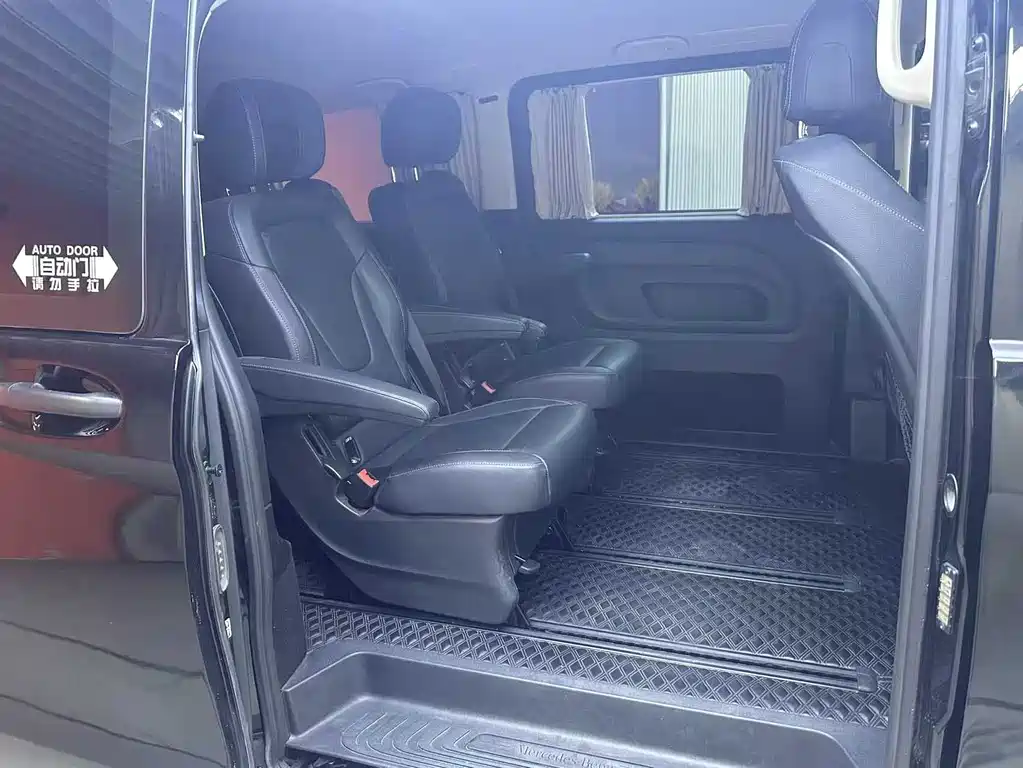 Mercedes-Benz Vito 2023 — фото 20