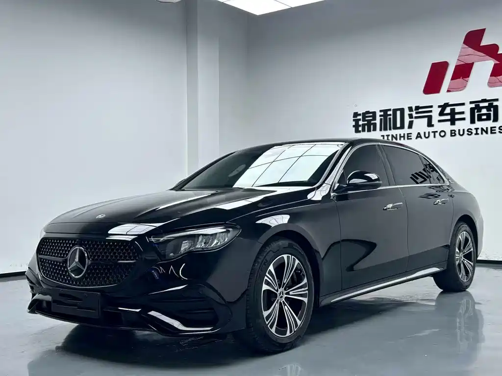 Mercedes-Benz E-Class 2024