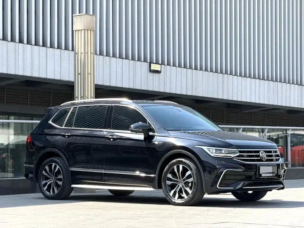 Volkswagen Tiguan L 2023