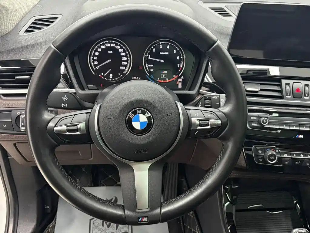 BMW X1 2022 — фото 10