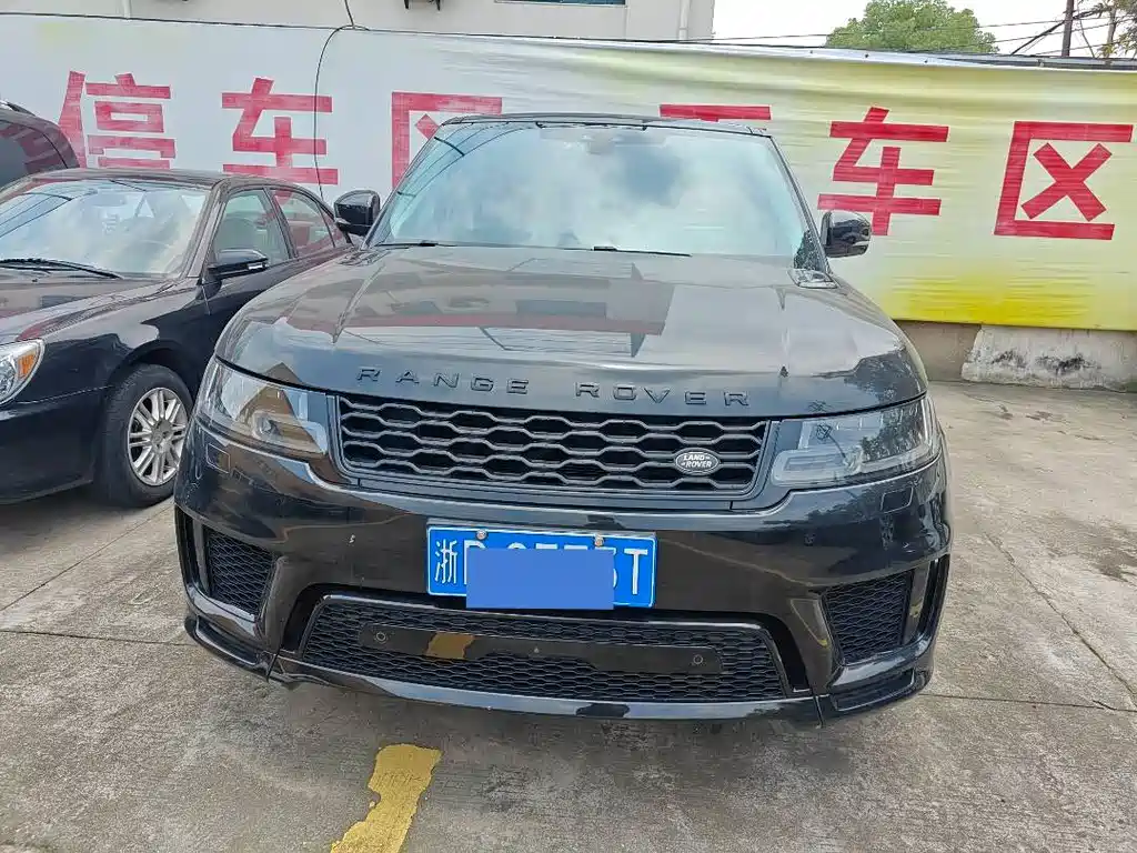 Land Rover Sport 2021