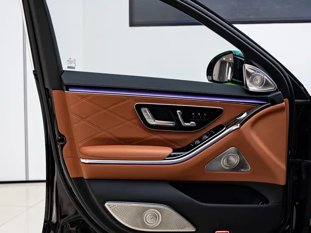 Mercedes-Benz Maybach S-Class 2023 — фото 17