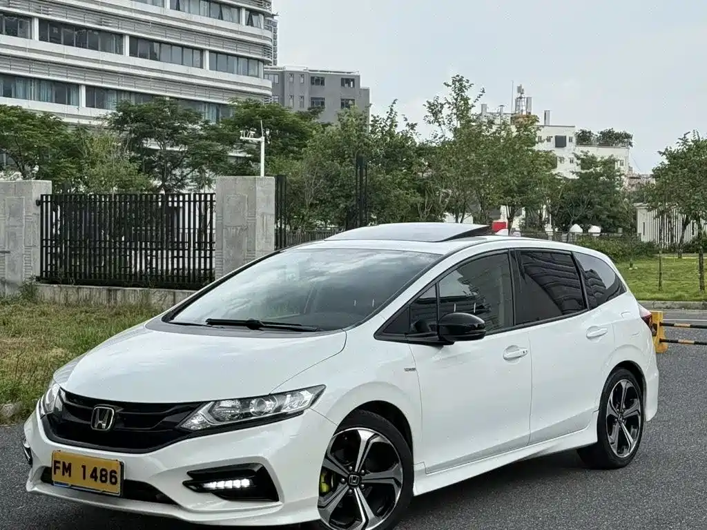 Honda Jade 2018 — фото 1