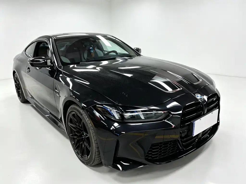 BMW M4 2025