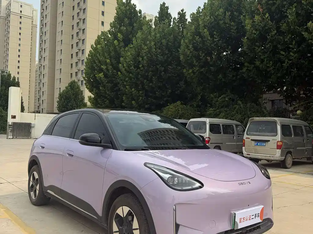 Geely Galaxy Starwish 2025 — фото 3