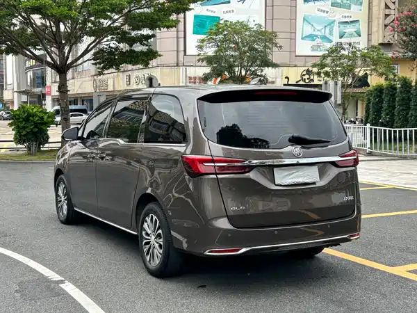 Buick GL8 2023