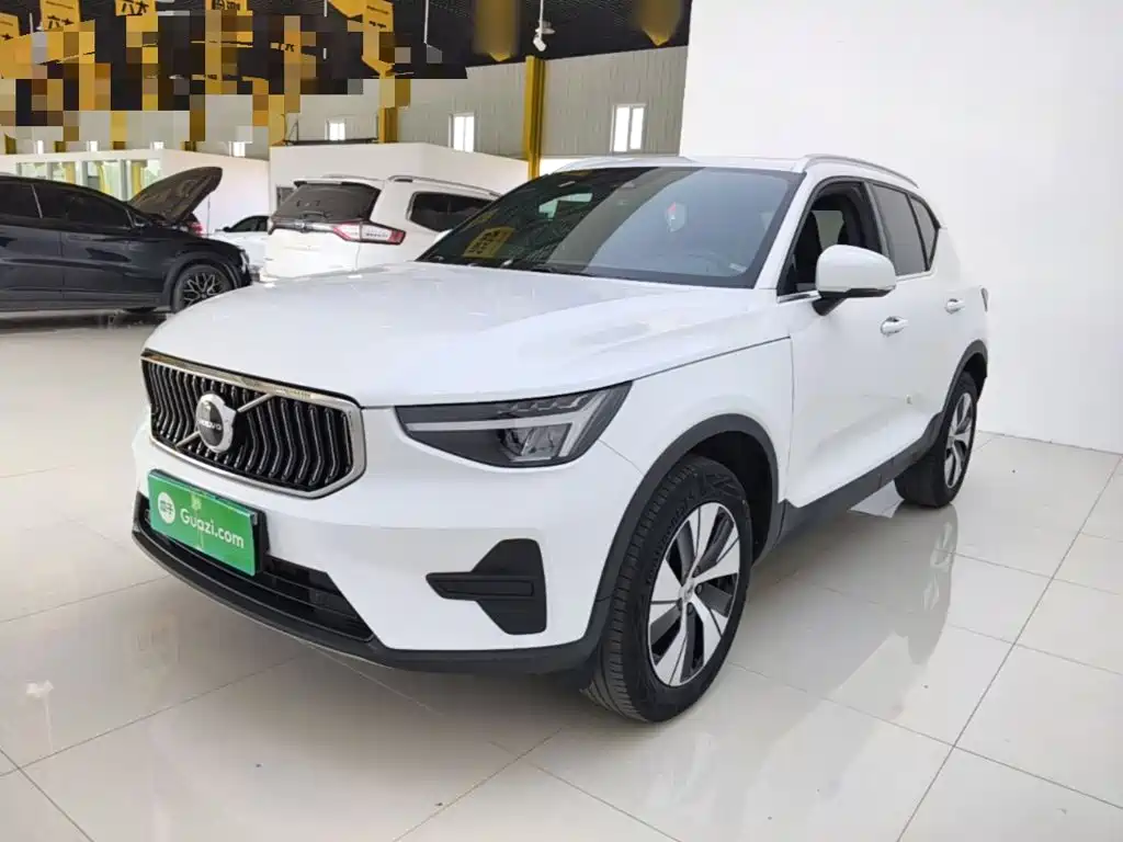 Volvo XC40 2024