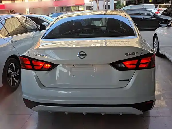 Nissan Teana 2021