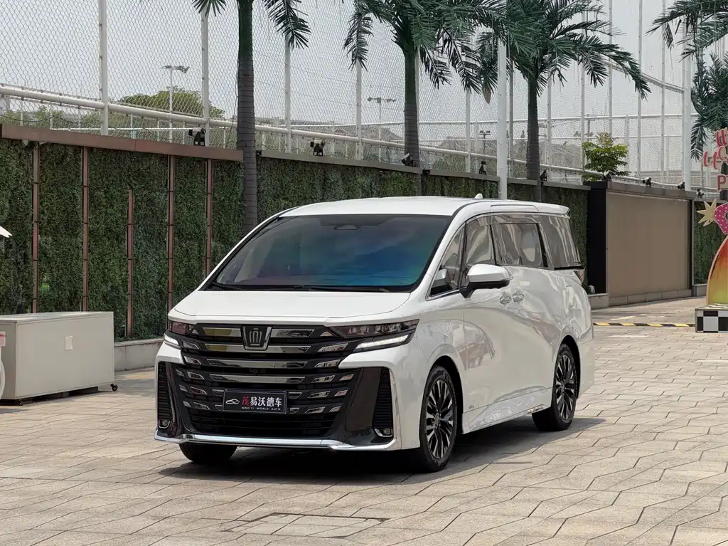 Toyota Vellfire 2024