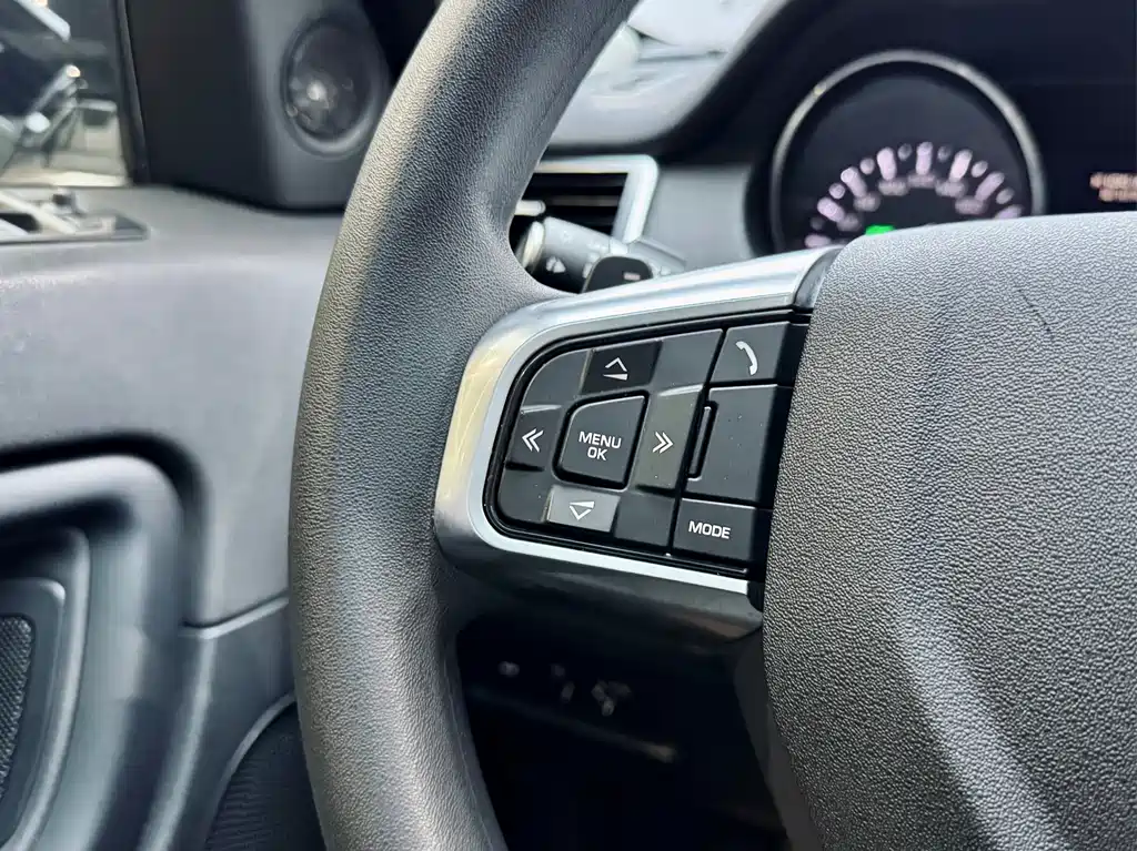 Land Rover Discovery Sport 2016 — фото 18