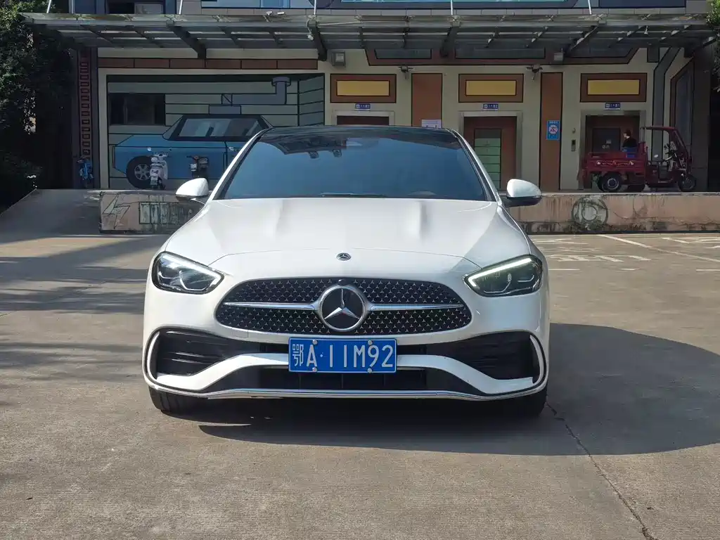 Mercedes-Benz C-Class 2023