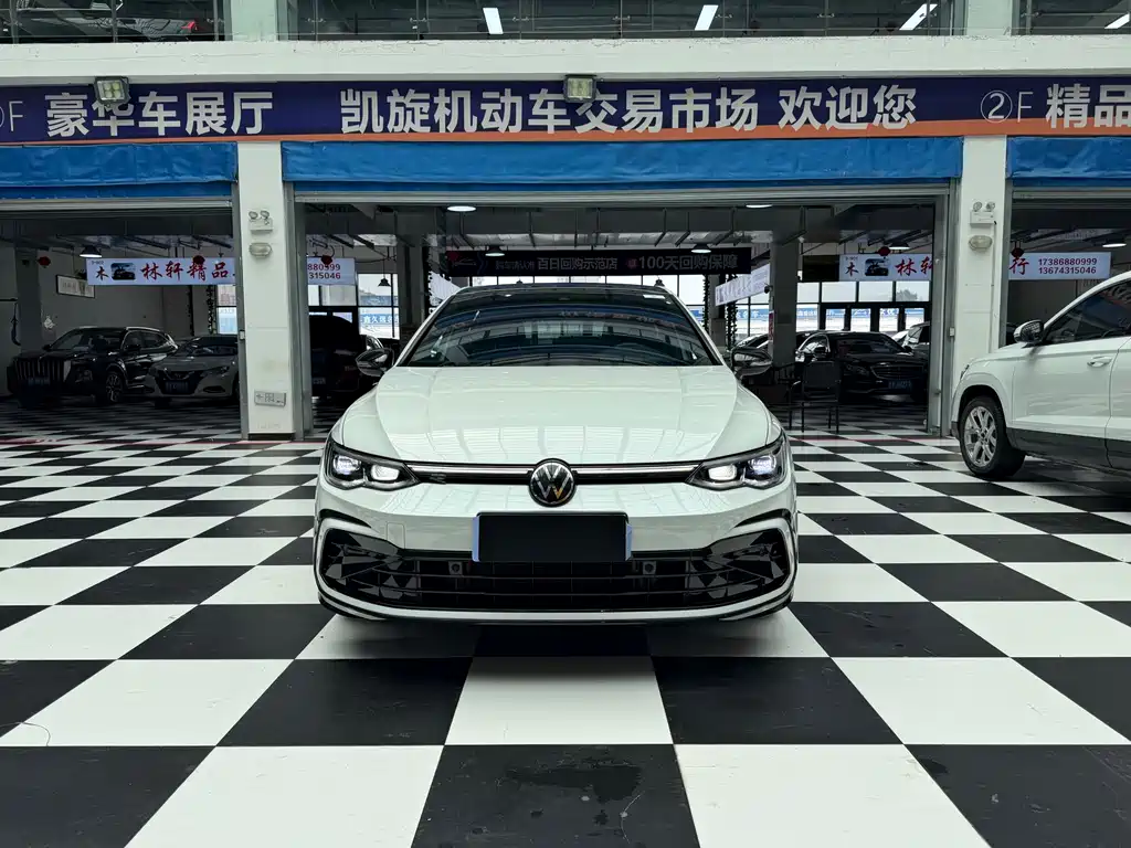 Volkswagen Golf 2022
