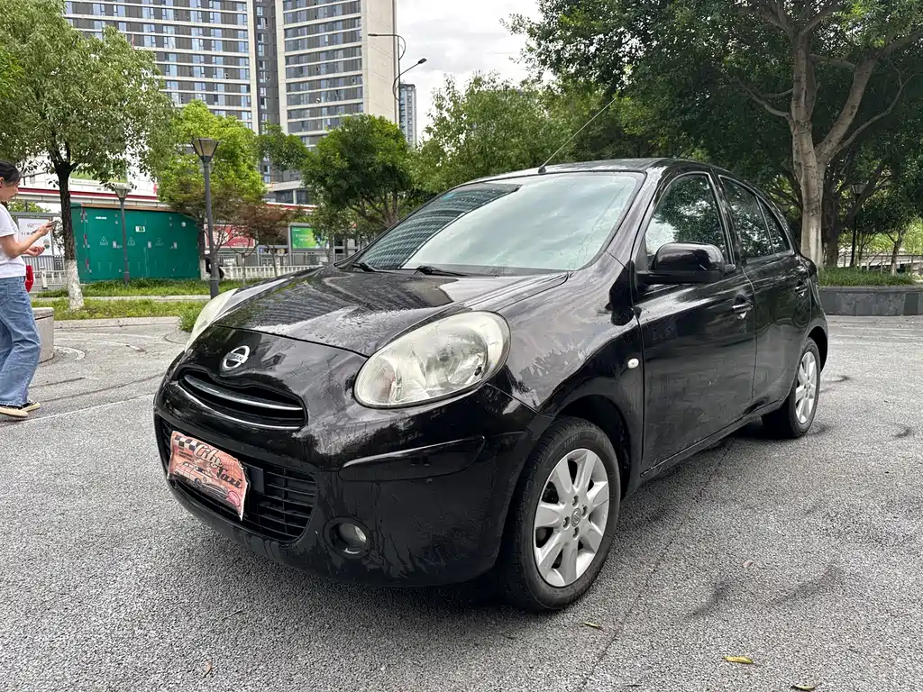 Nissan March 2011