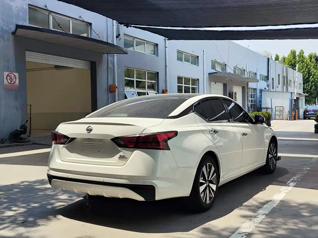 Nissan Teana 2023
