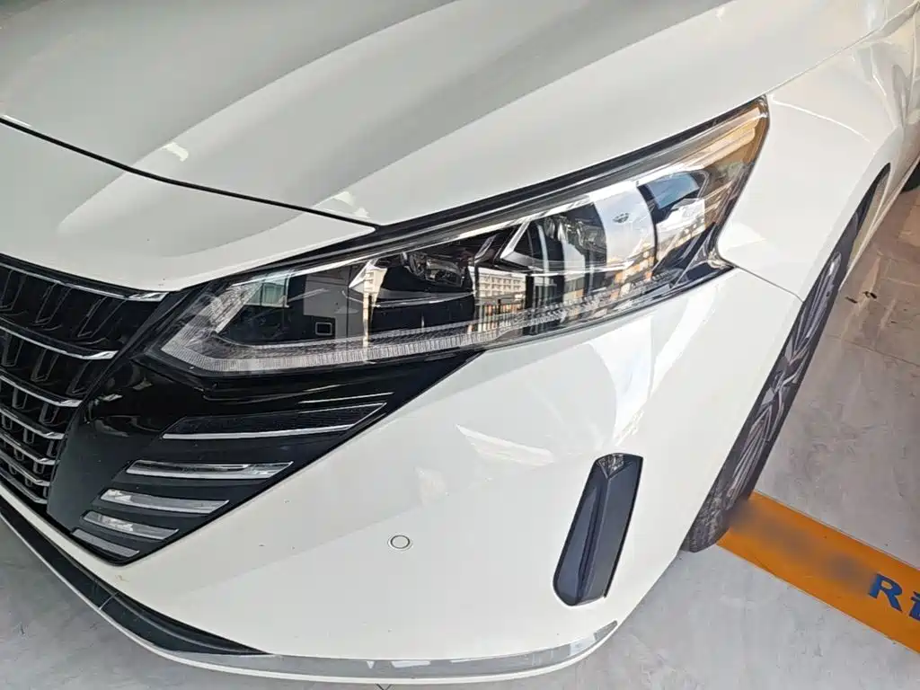 Nissan Teana 2023 — фото 18
