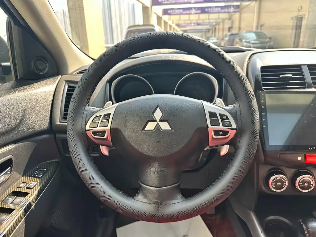 Mitsubishi ASX 2015 — фото 11