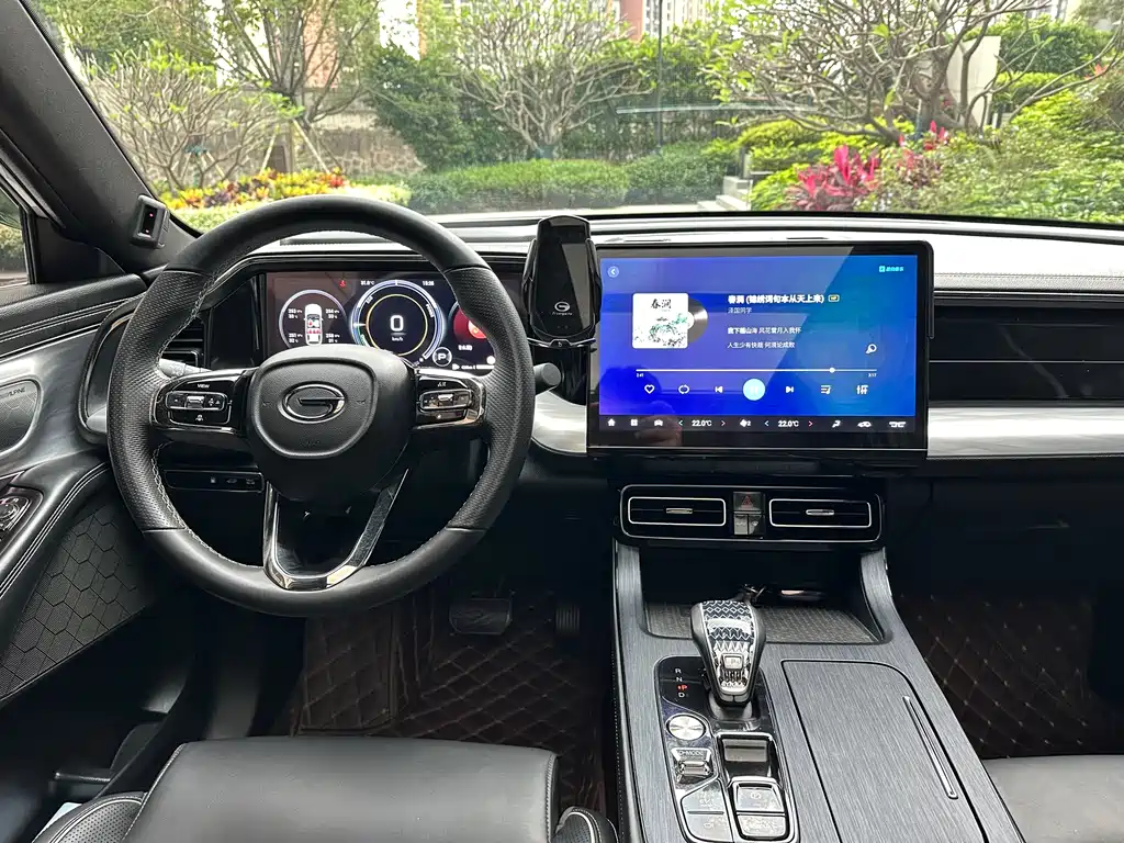 GAC Motor Trumpchi GS8 2023 — фото 15