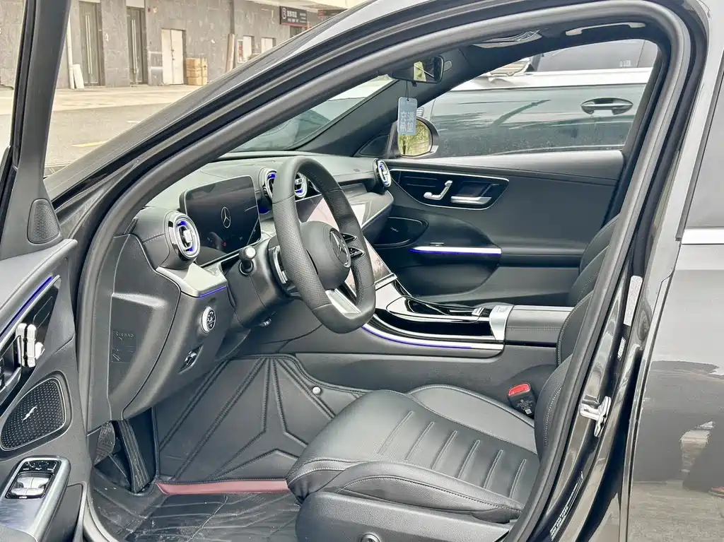 Mercedes-Benz C-Class 2021