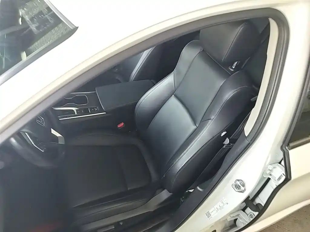 Honda Accord 2019 — фото 15