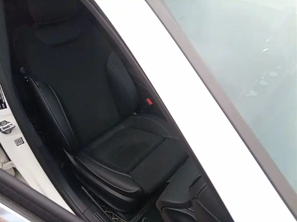 Mercedes-Benz A-Class 2023 — фото 25