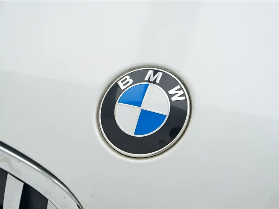 BMW X1 2021 — фото 9