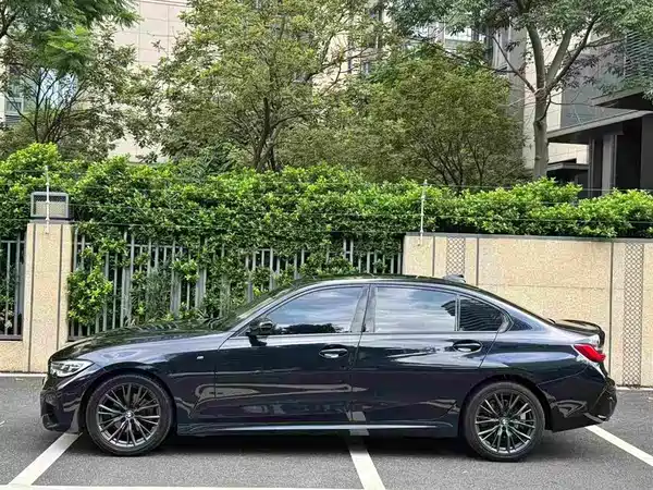 BMW 3 Series 2022
