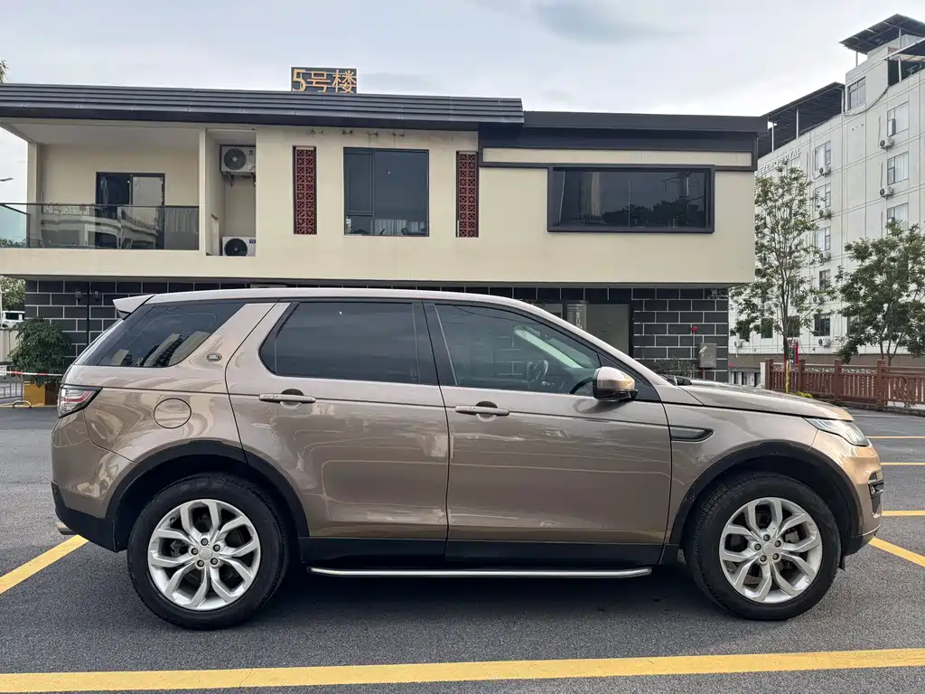Land Rover Discovery Sport 2015 — фото 7