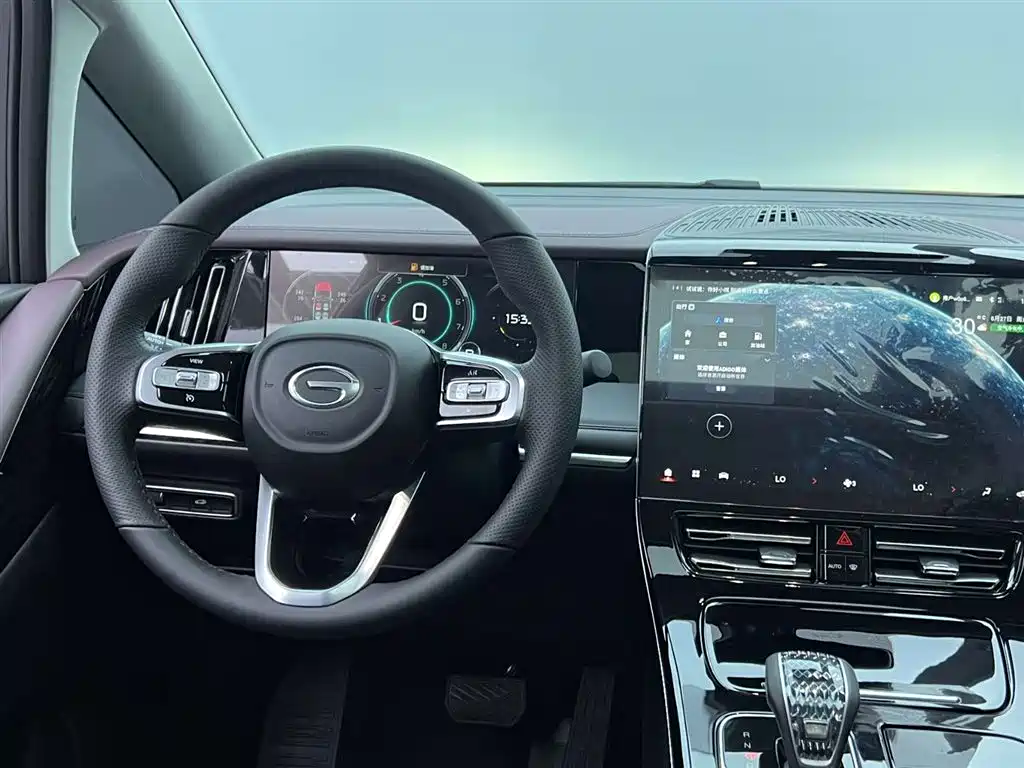 GAC Motor Trumpchi M8 2025 — фото 24