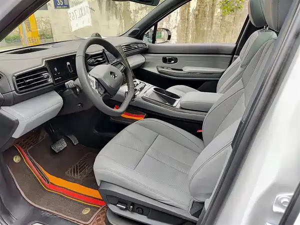 NIO ES8 2022
