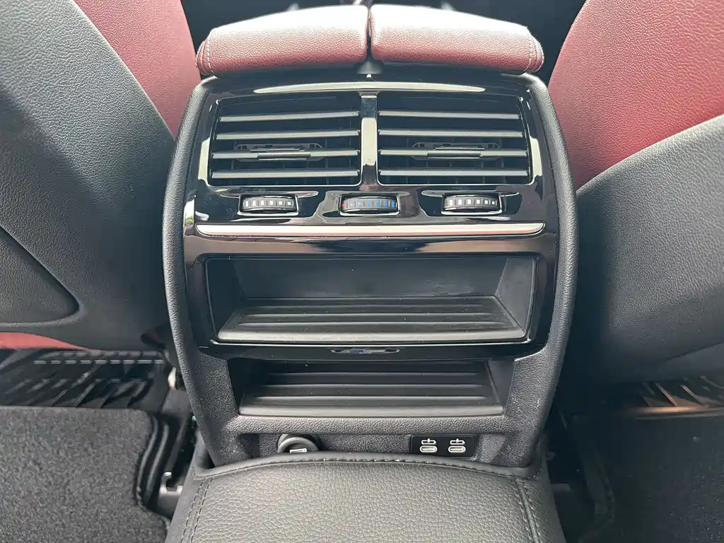 BMW 5 Series 2022 — фото 10