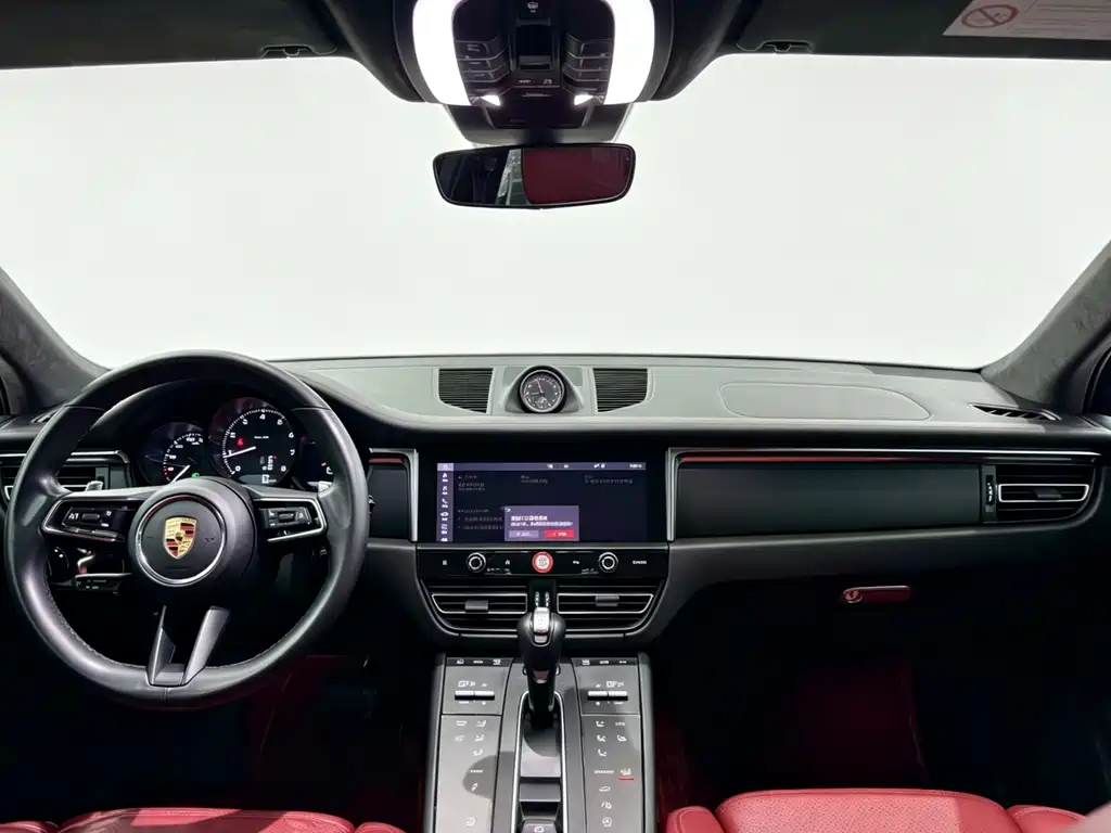Porsche Macan 2023 — фото 13