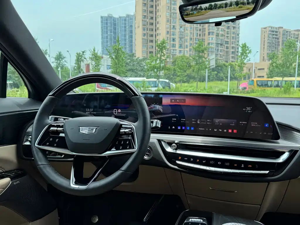 Cadillac Lyriq 2024