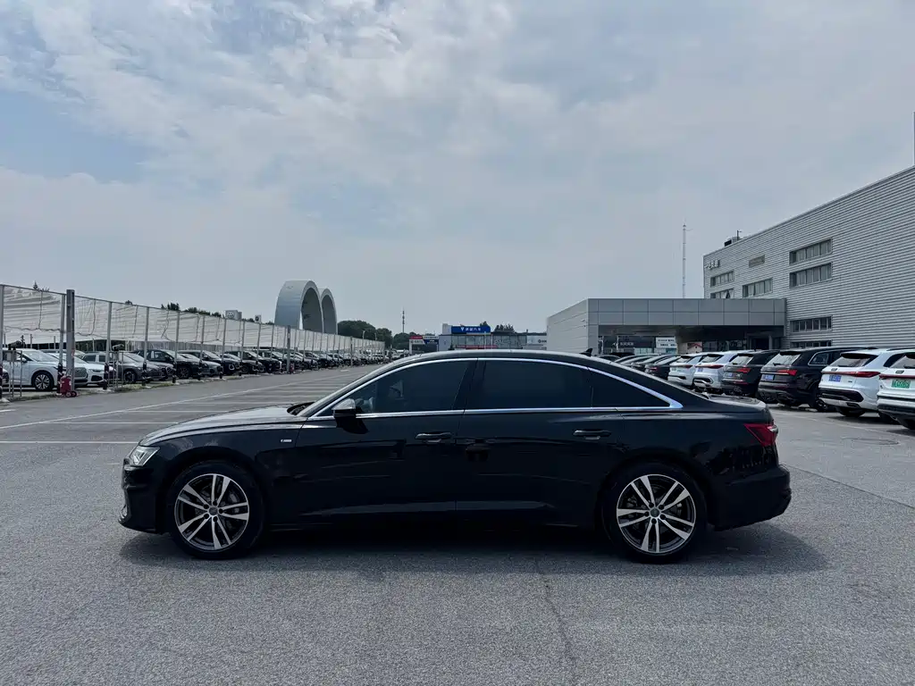 Audi A6L 2021