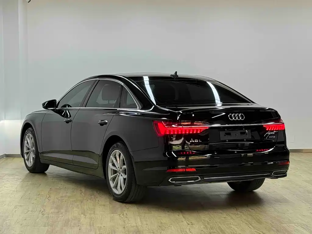 Audi A6L 2019 — фото 31