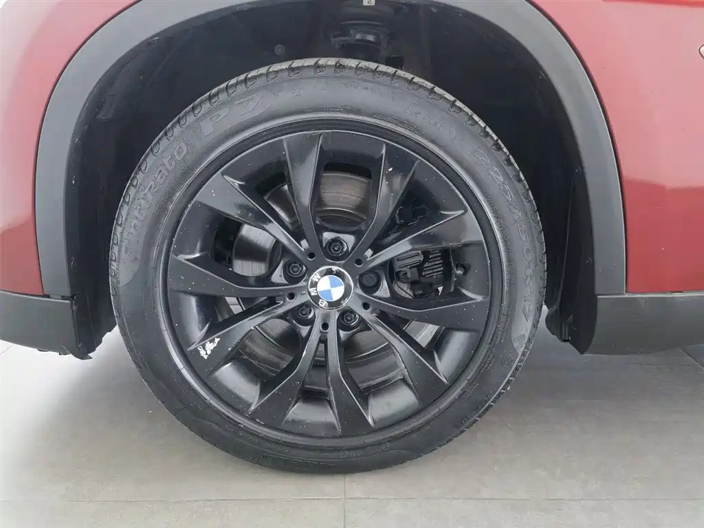BMW X1 2011 — фото 17