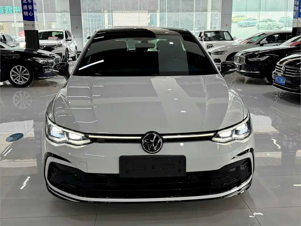 Volkswagen Golf 2023