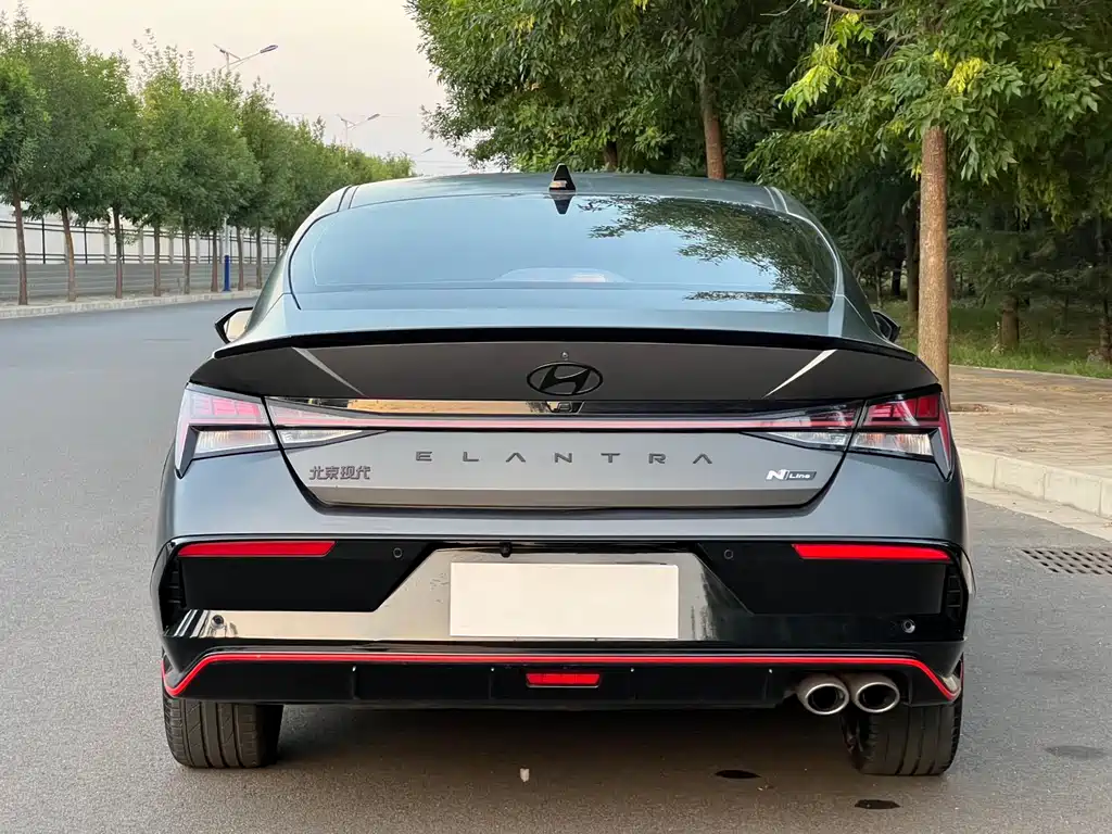Hyundai Elantra 2024