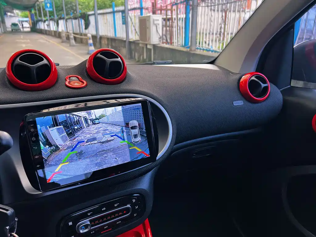 smart Fortwo 2017 — фото 5