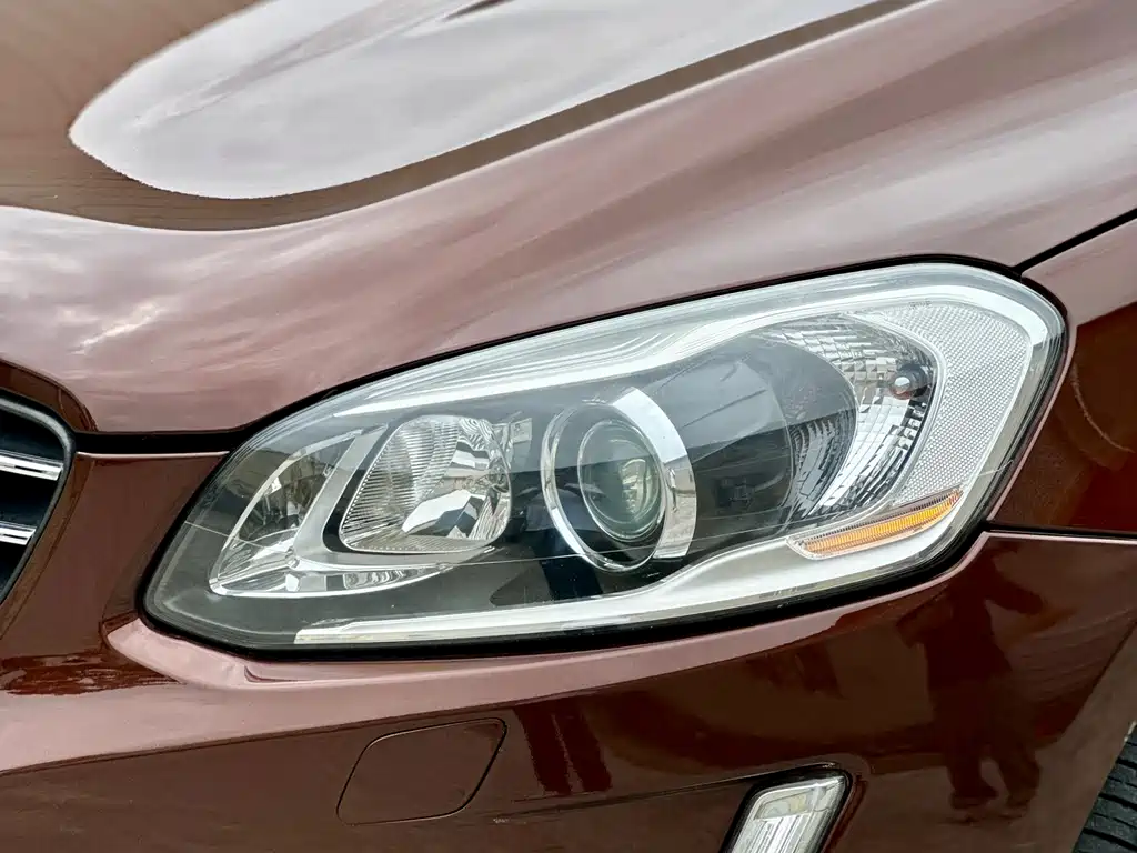 Volvo XC60 2014 — фото 17